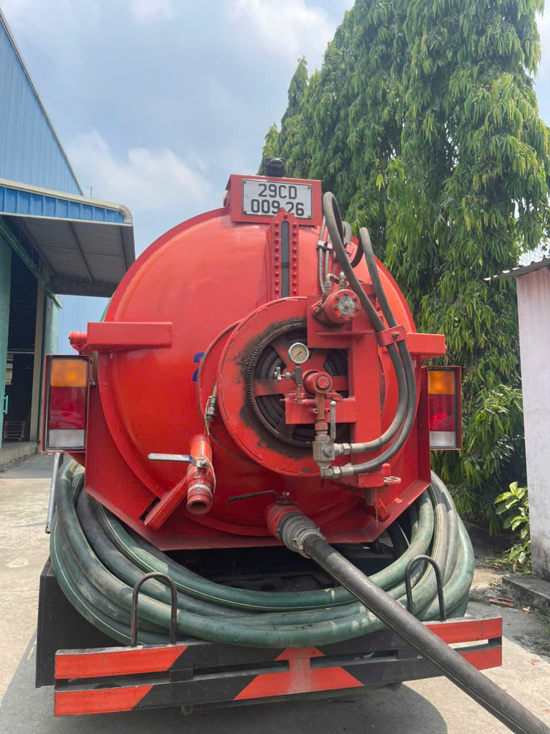 Dịch vụ hút hầm cầu, thông cống nghẹt Khu công nghiệp Lê Minh Xuân