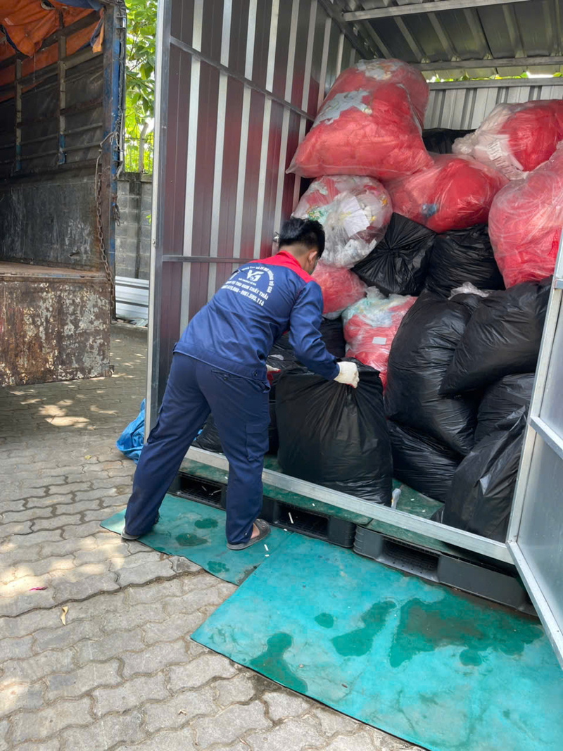 Dịch vụ thu gom chất thải rắn Khu Công Nghiệp Tân Đức