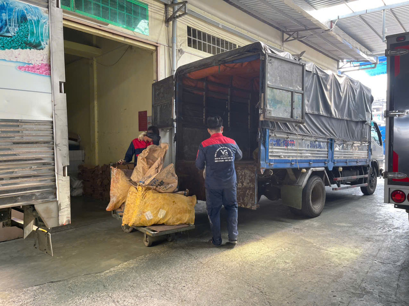 Dịch vụ thu gom chất thải rắn Khu công nghiệp Xuyên Á